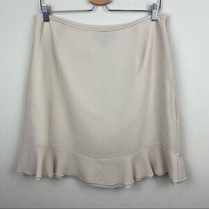 JS Boutique || Cream Skirt with Ruffle at Hem and Side Zipper; Size Large